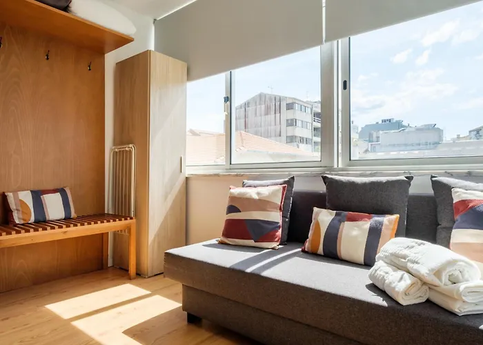 Moving Lines * Oporto