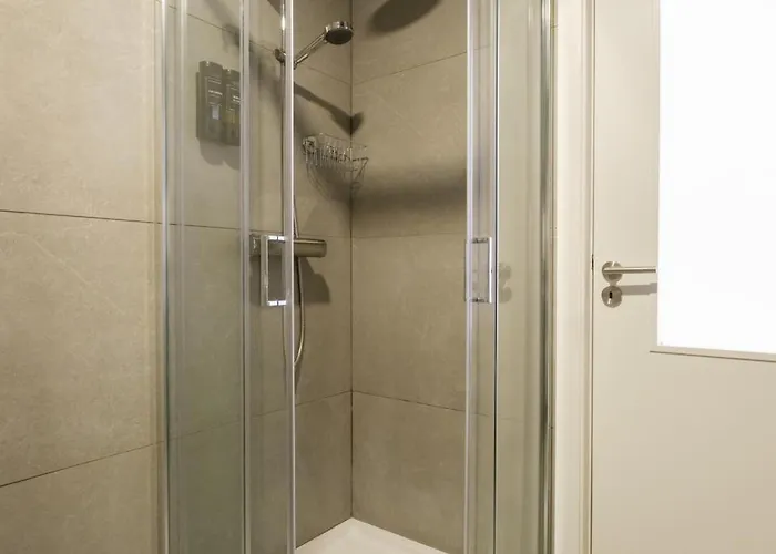 Lejlighed Moving Lines