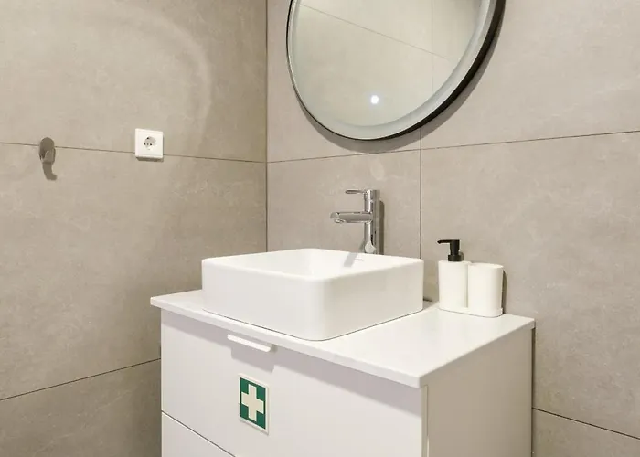 Moving Lines Lejlighed *