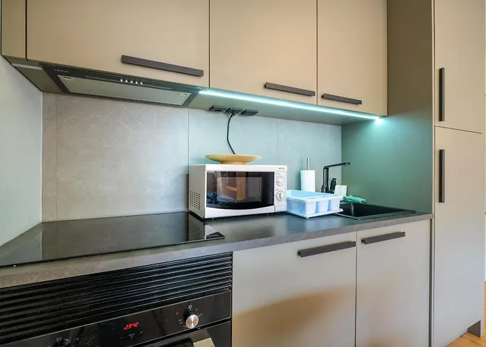 Moving Lines Apartman Porto