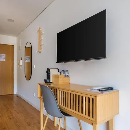 Moving Lines * Porto